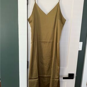 Elegant Olive Midi Dress
